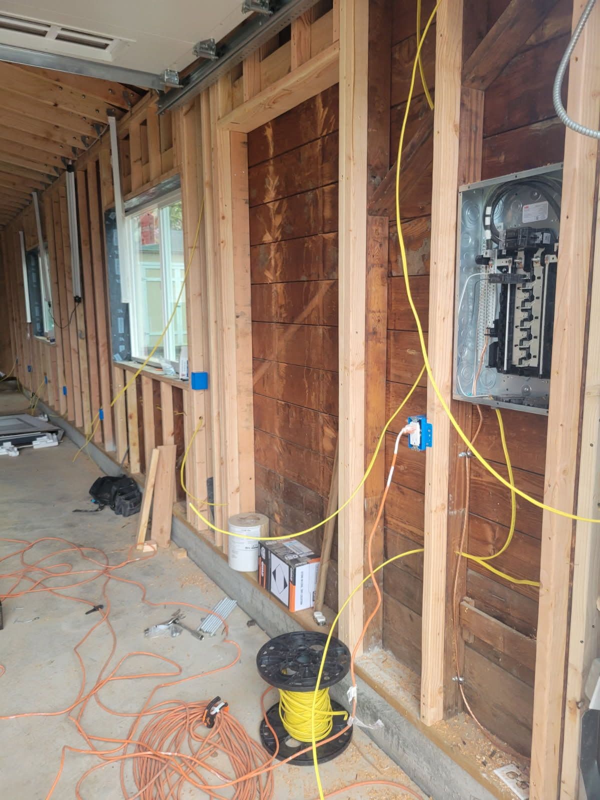 Gallery photos for Garage Conversion into a Workshop in Seattle: Image #1