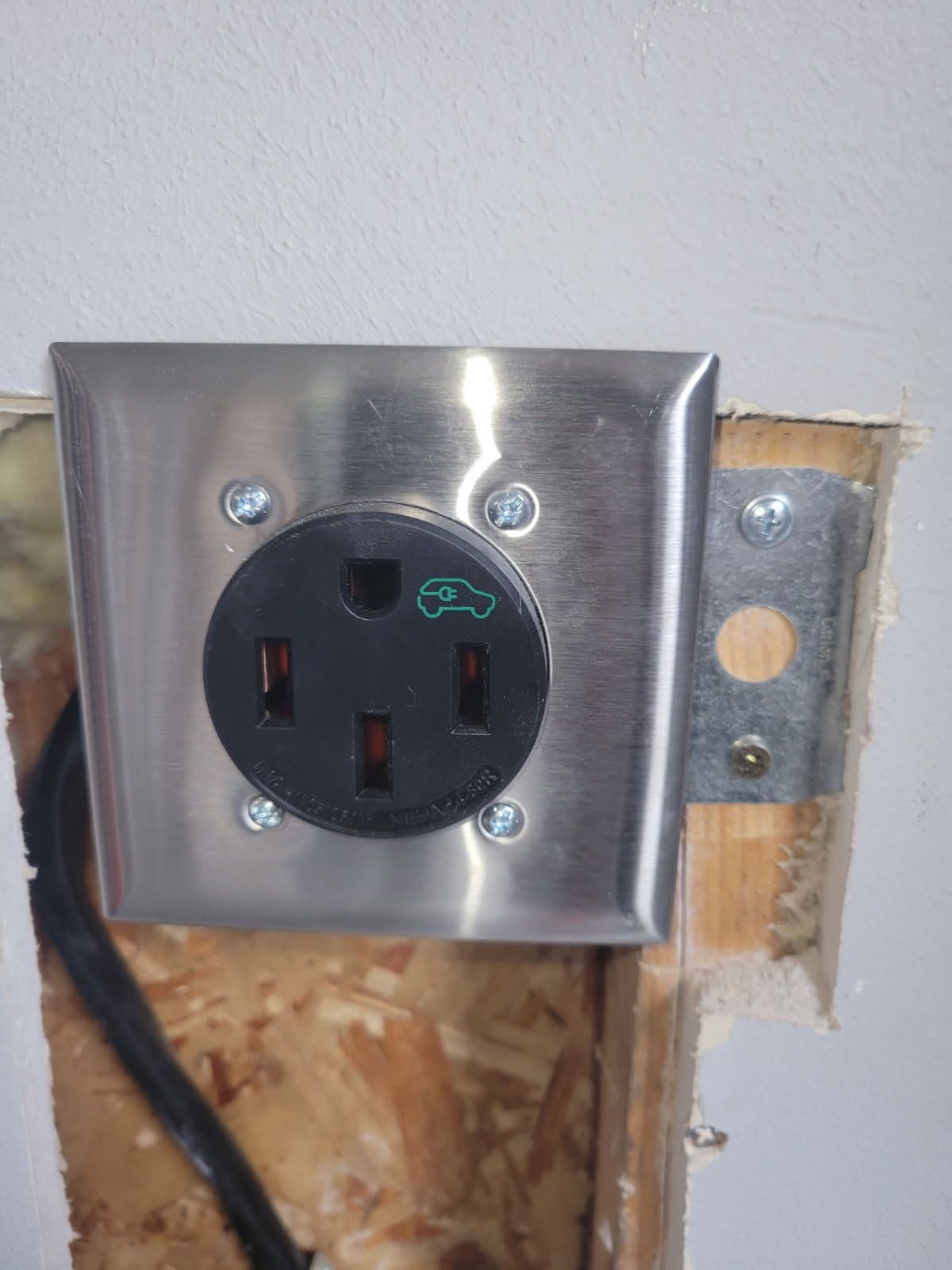 Gallery photos for Efficient EV Charger Installation in Snoqualmie: Image #1