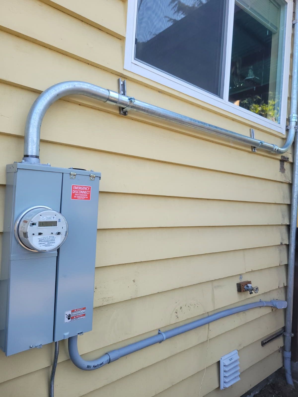 Gallery photos for Beacon Hill Panel Upgrade Enhances Home Safety: Image #2