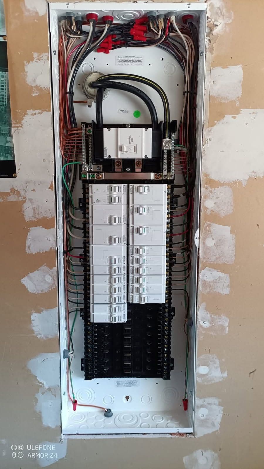Gallery photos for Electrical Panel Upgrade for Enhanced Home Safety: Image #1