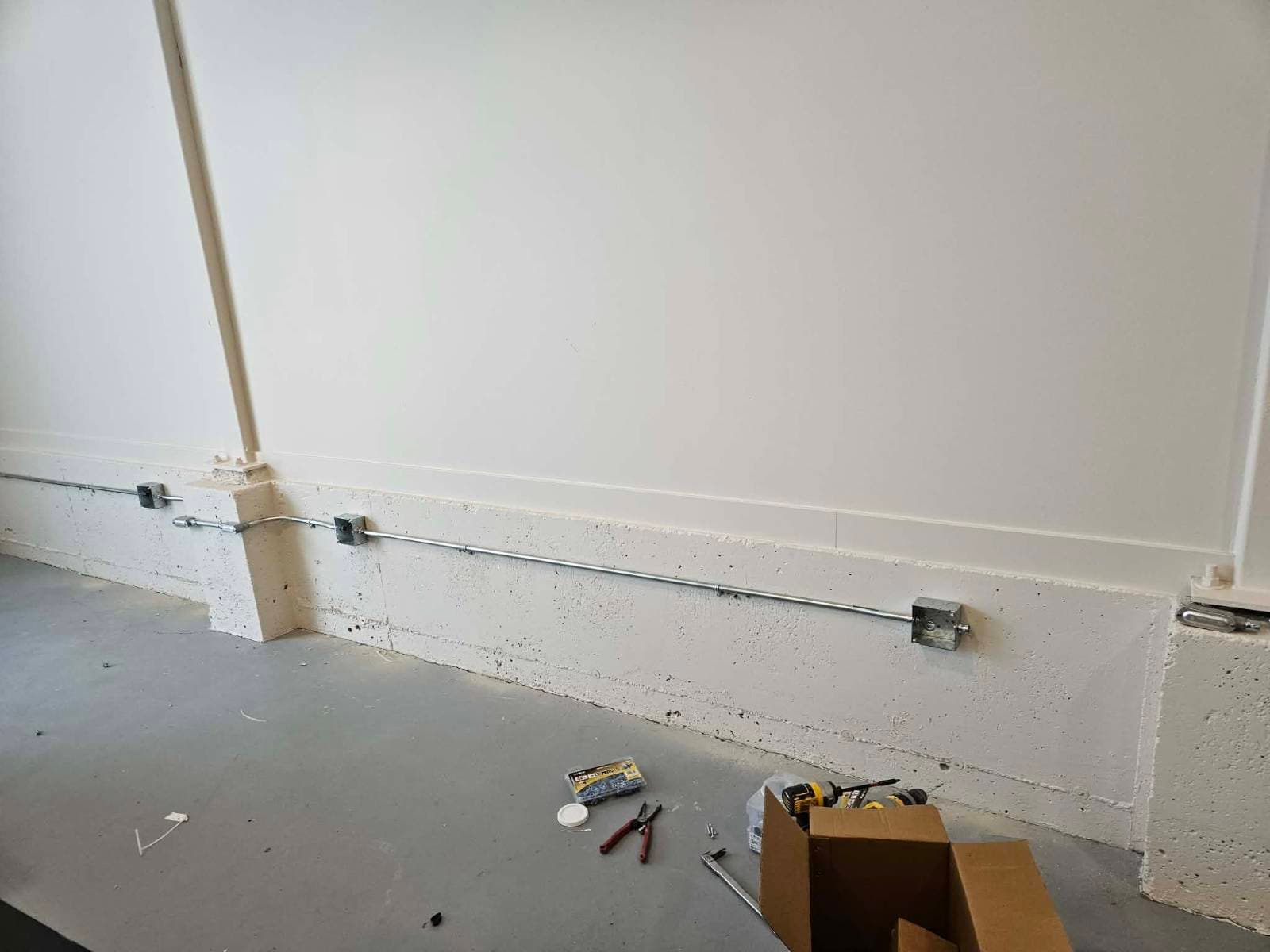 Gallery photos for Office Upgrade with New Receptacle Circuits in North Seattle: Image #2